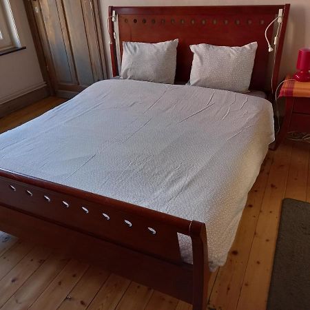 Guesthouse Oude Houtmarkt Ипр Экстерьер фото