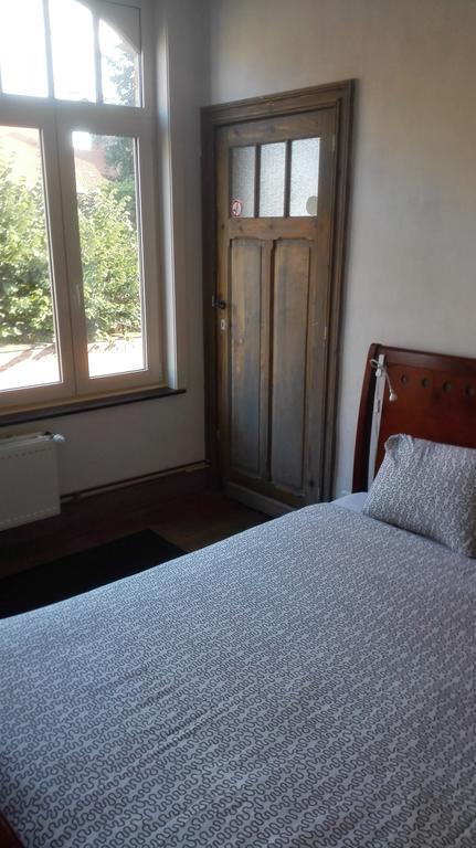 Guesthouse Oude Houtmarkt Ипр Экстерьер фото