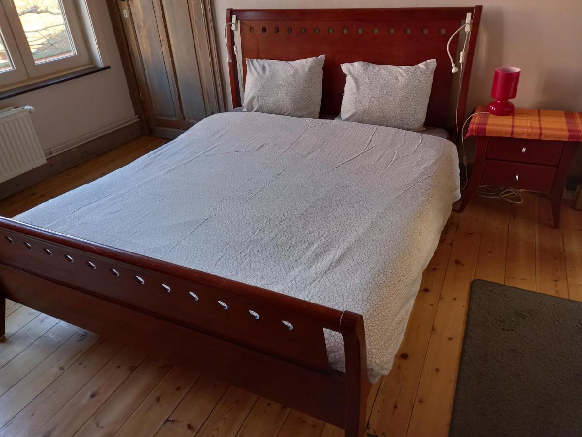 Guesthouse Oude Houtmarkt Ипр Экстерьер фото