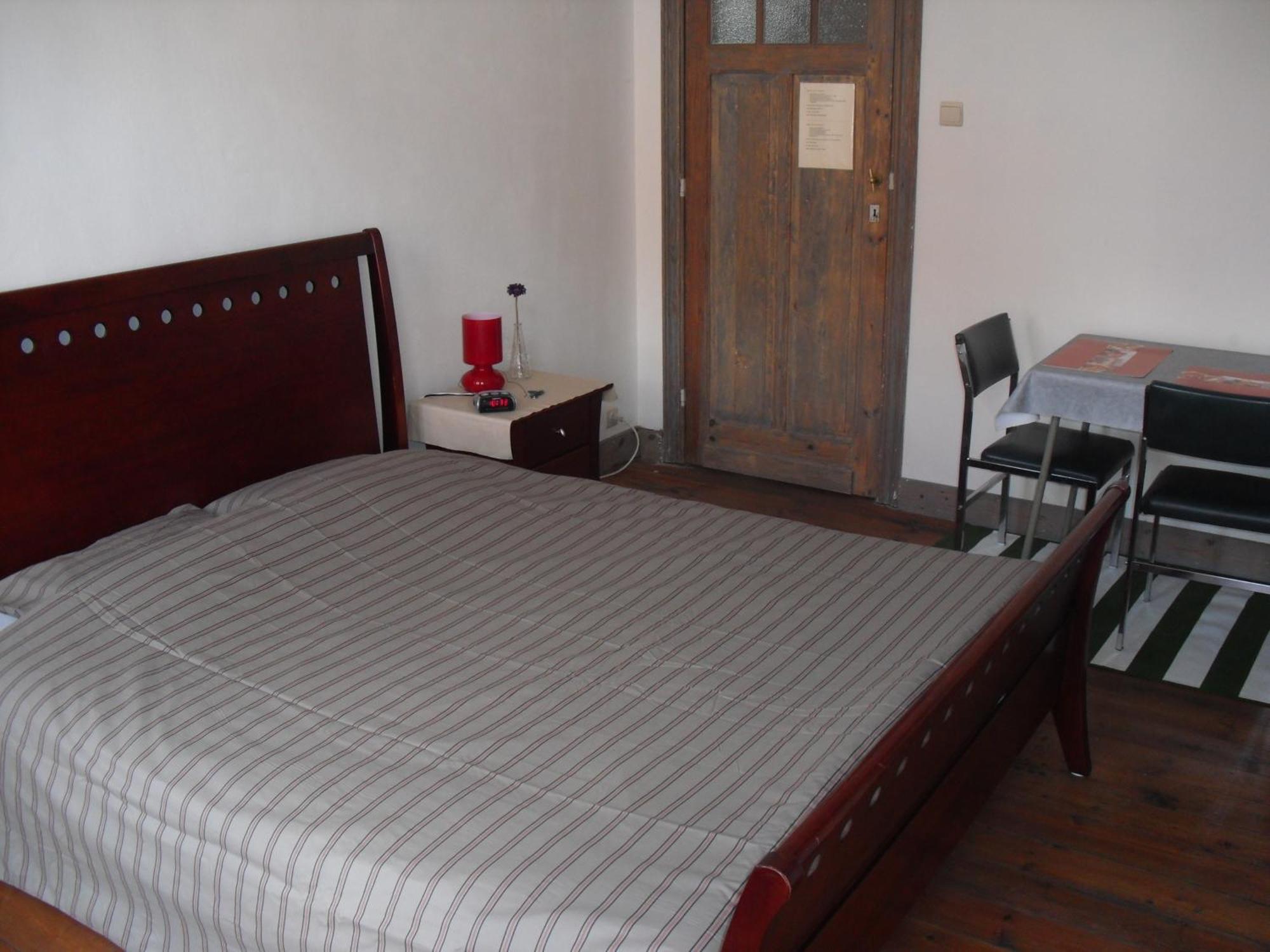 Guesthouse Oude Houtmarkt Ипр Экстерьер фото